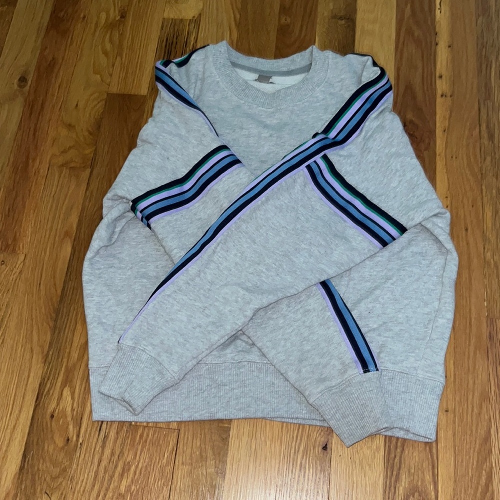 gray aerie sweatshirt